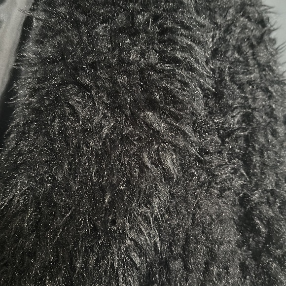 NWT Romeo & Juliet Couture Black Faux Fur Coat - Picture 3 of 5